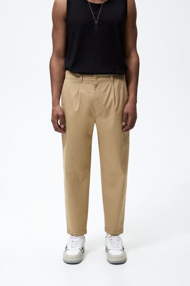 Image 0 of CROPPED PLEATED TROUSERS from Zara