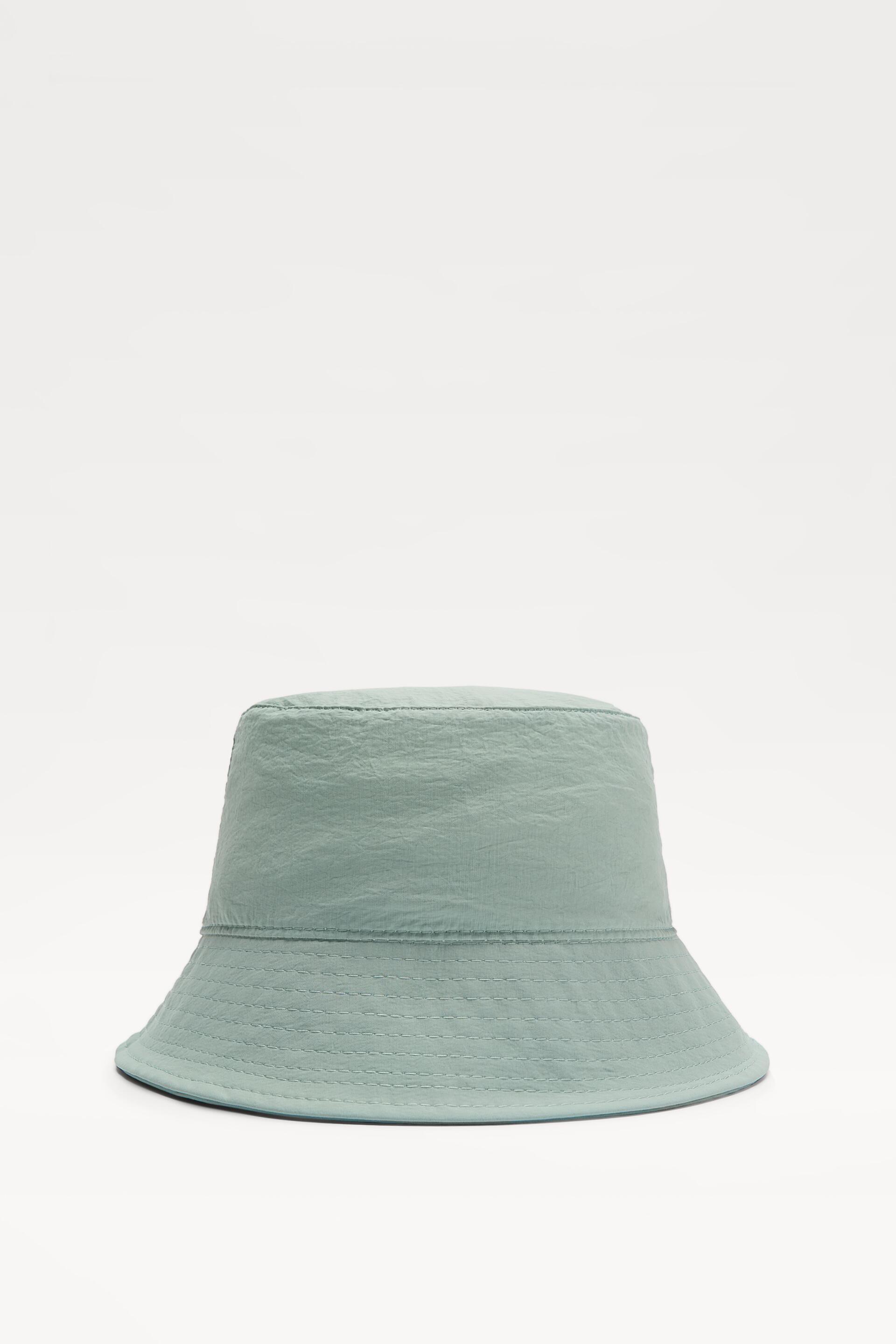 CAPPELLO A SECCHIELLO TECNICO - Azzurro intenso | ZARA Italia / Italy