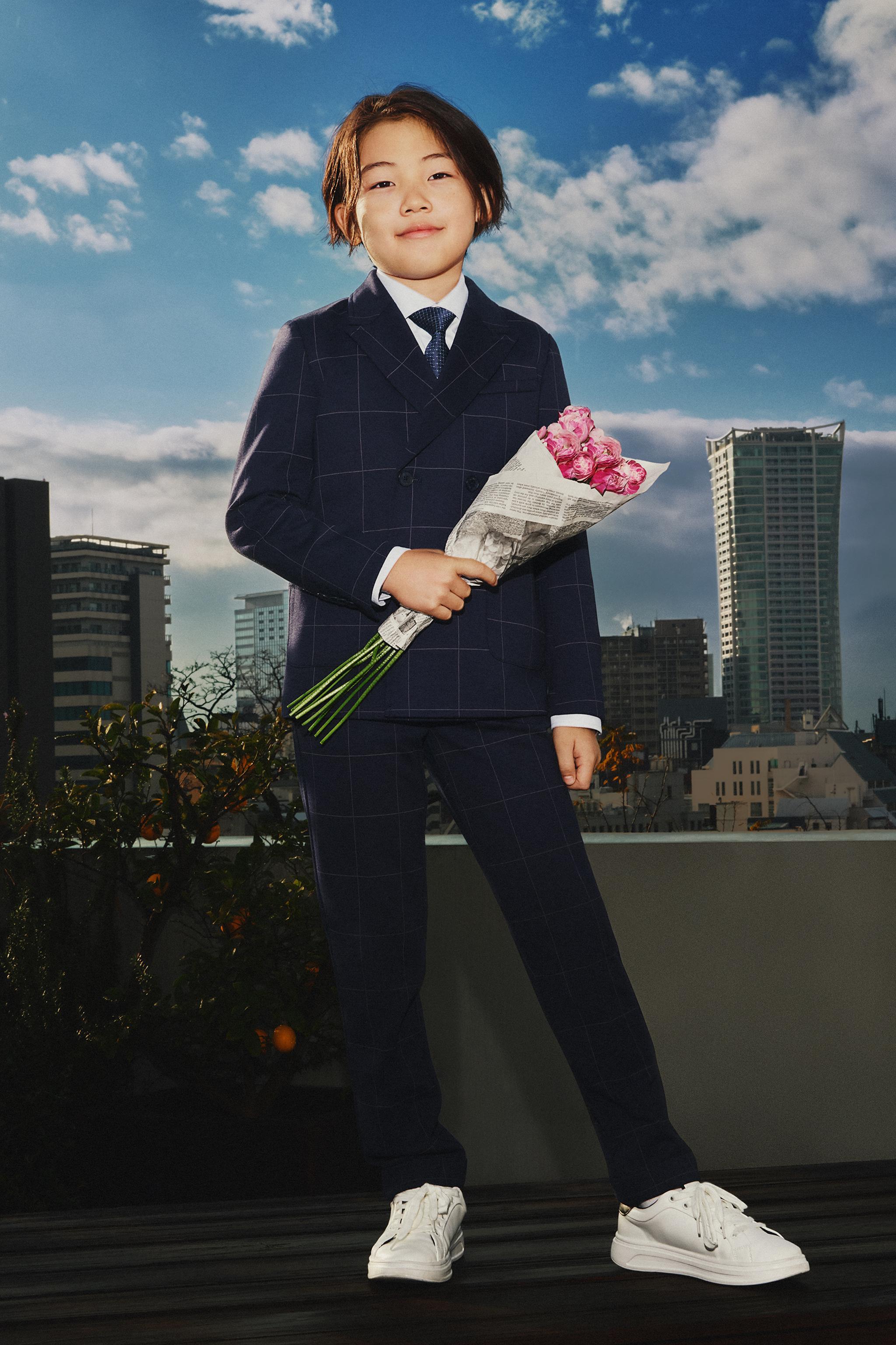 小学校の卒業式には最高の服を 男の子に贈るフォーマル服のおすすめ11選 Childgifts By Memoco 小学校の卒業式には最高の服を 男の子に贈るフォーマル服のおすすめ11選 Childgifts By Memoco
