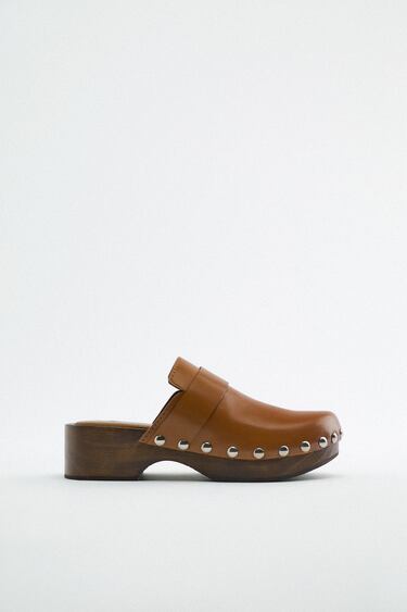 LEATHER CLOGS