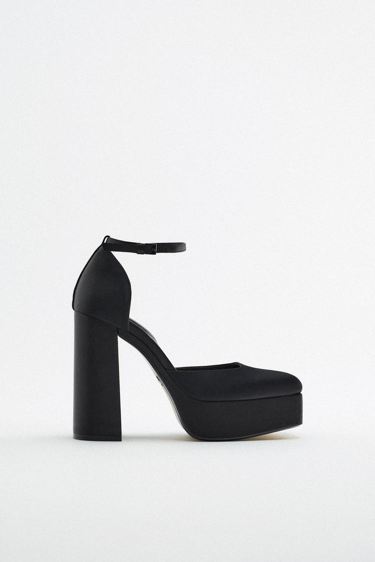 No te compliques: este pantalón de tiro alto de Zara es el mejor Imagen 0 de ZAPATO TACÓN PLATAFORMA de Zara