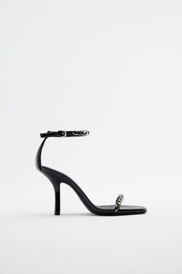 HEELED SANDALS WITH CHAIN DETAIL