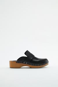 ZUECO TACHAS - Negro | ZARA España