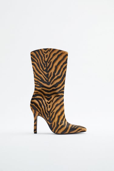 ANIMAL PRINT LEATHER HEELED ANKLE BOOTS