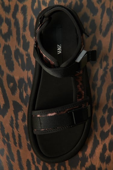 FLAT SPORTY SANDALS WITH ANIMAL PRINT