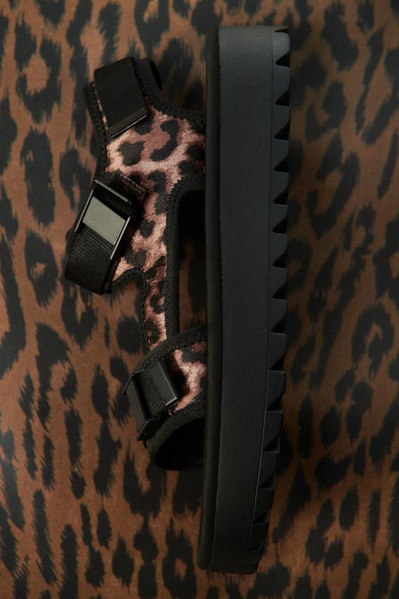 low heel leopard sandals