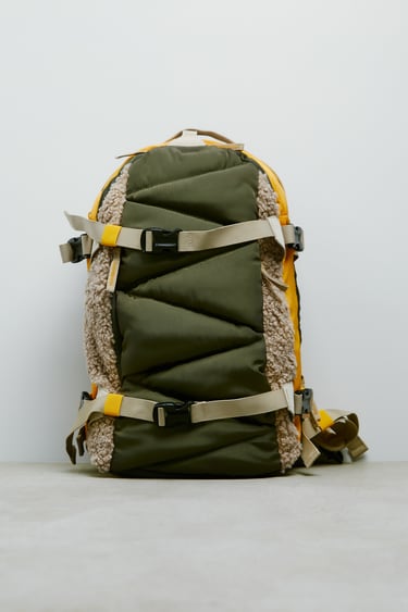 BACKPACK WITH MULTIPLE POCKETS