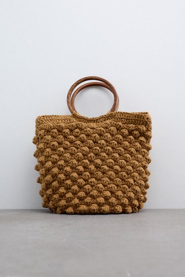 CROCHET BUCKET BAG WITH KNOTTED TEXTURE