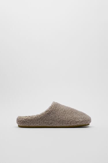 FAUX SHEARLING CLOG SLIPPERS