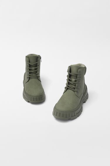 KIDS/ LACED ANKLE BOOTS