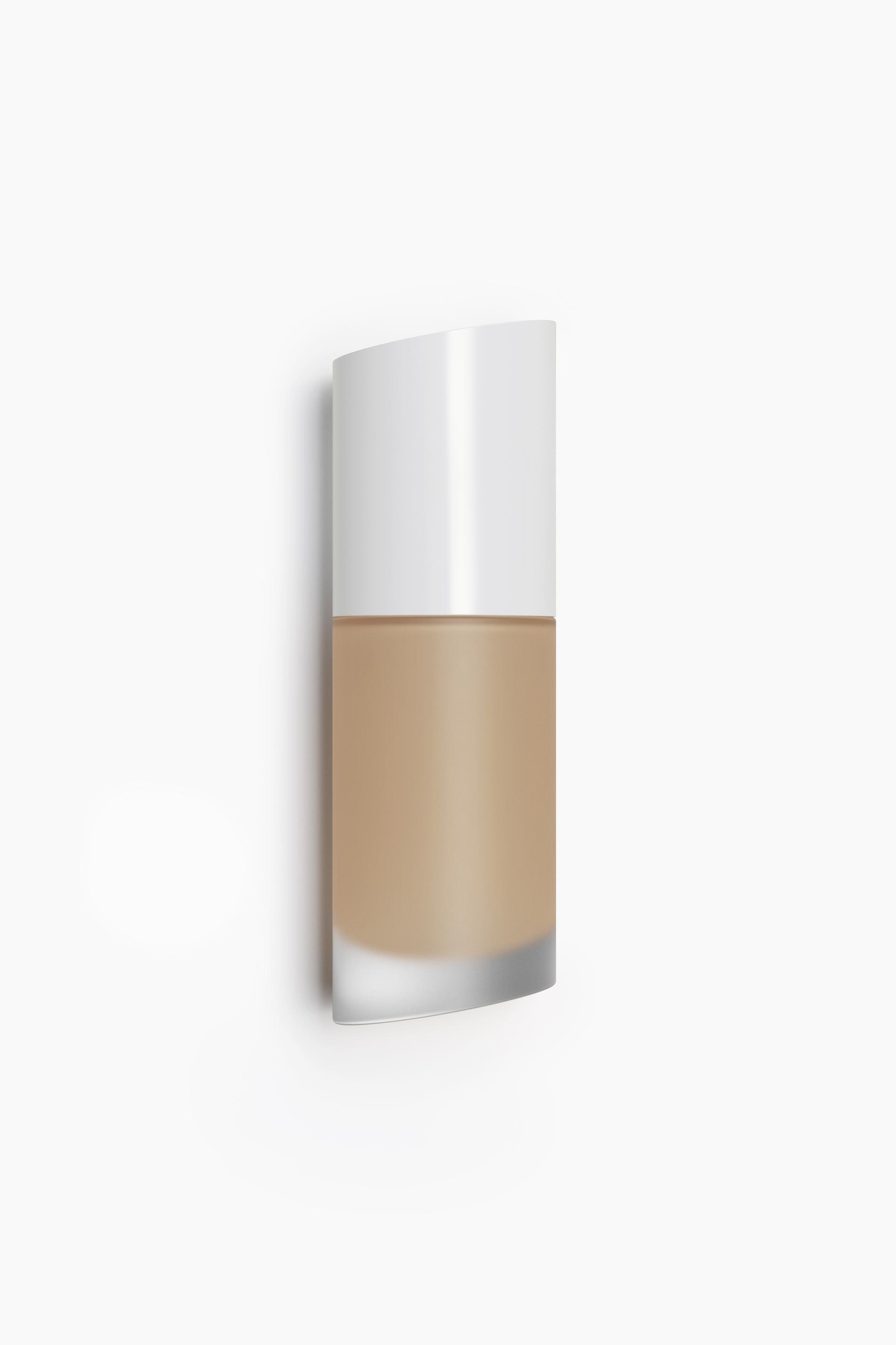 LIMITLESS SOFT MATTE FOUNDATION