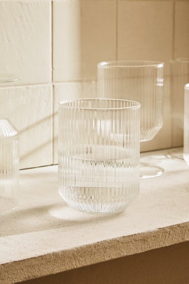 Image 0 of BOROSILICATE GLASS TUMBLER WITH RAISED LINES from Zara