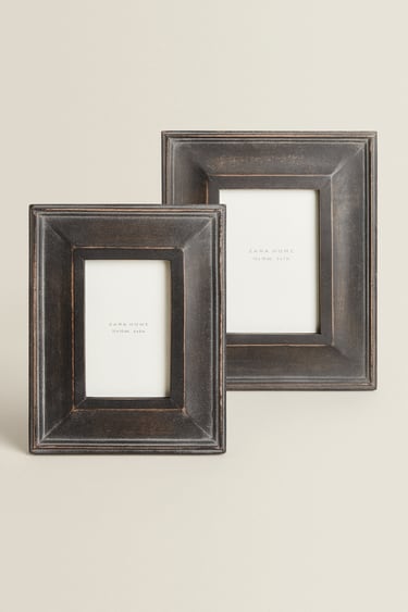 FRAME WITH WIDE TRIM