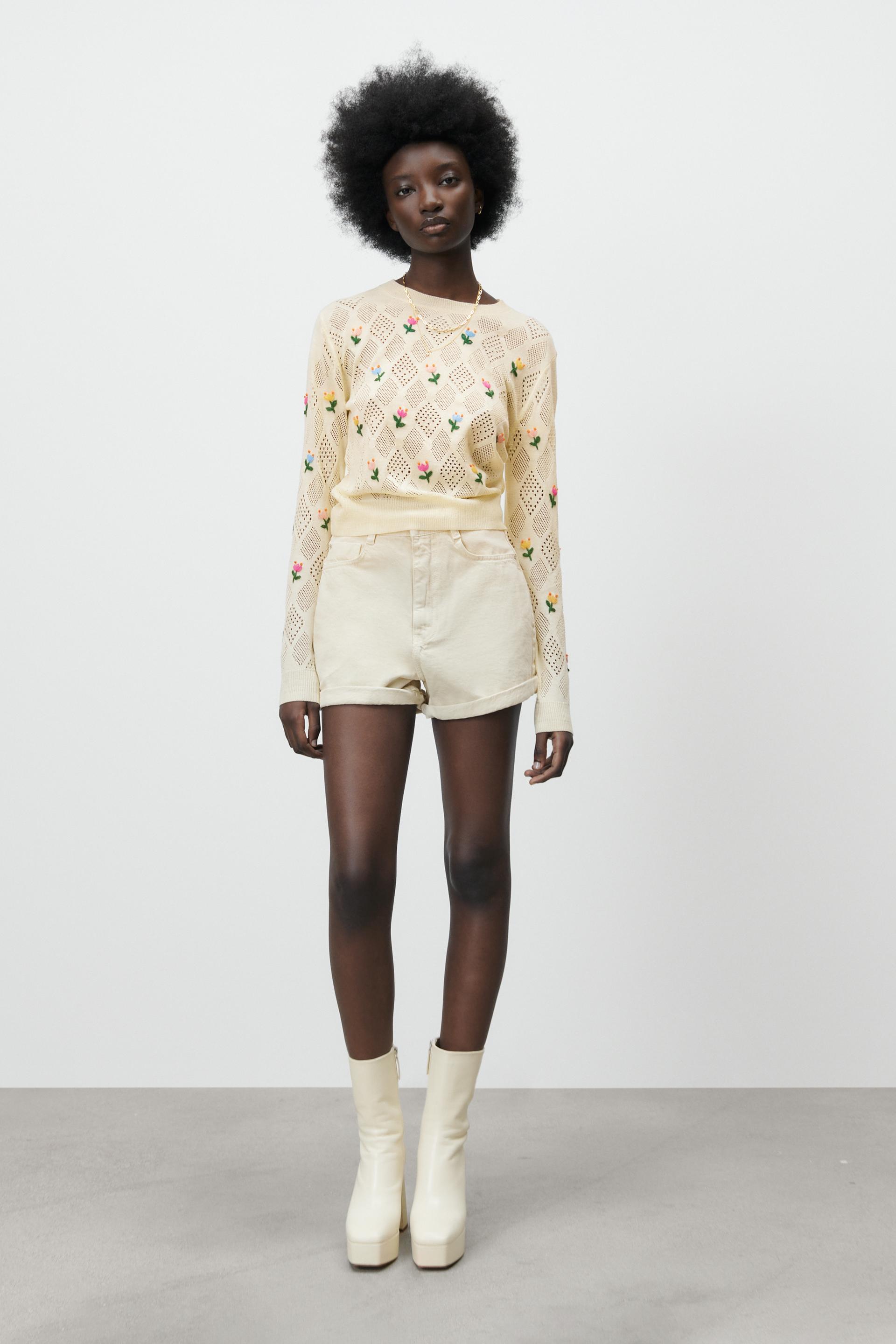 MOM FIT SHORTS - Ecru | ZARA Australia