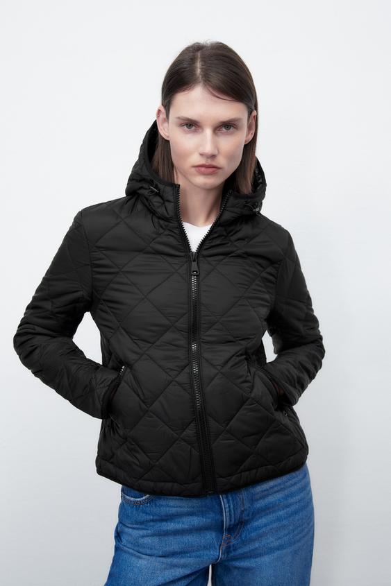 CAZADORA ACOLCHADA CAPUCHA - Negro | ZARA España