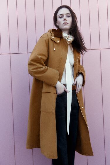 CONTRAST PARKA WITH POCKETS