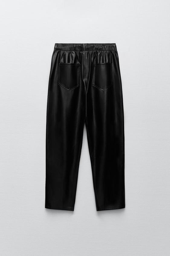 PANTALÓN THE WEEKEND EFECTO PIEL - Negro | ZARA Chile