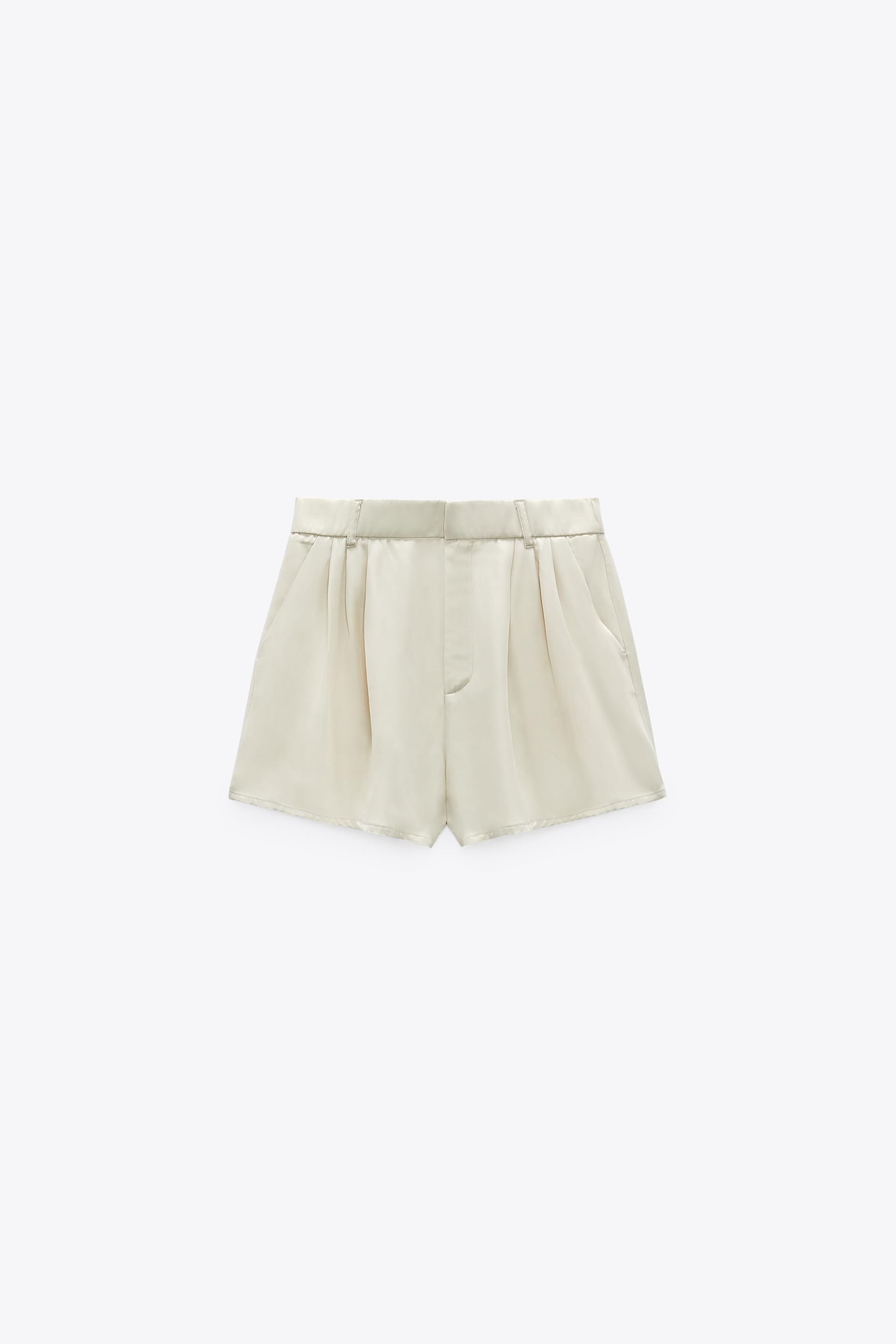 SATIN BERMUDA SHORTS WITH PLEATS 