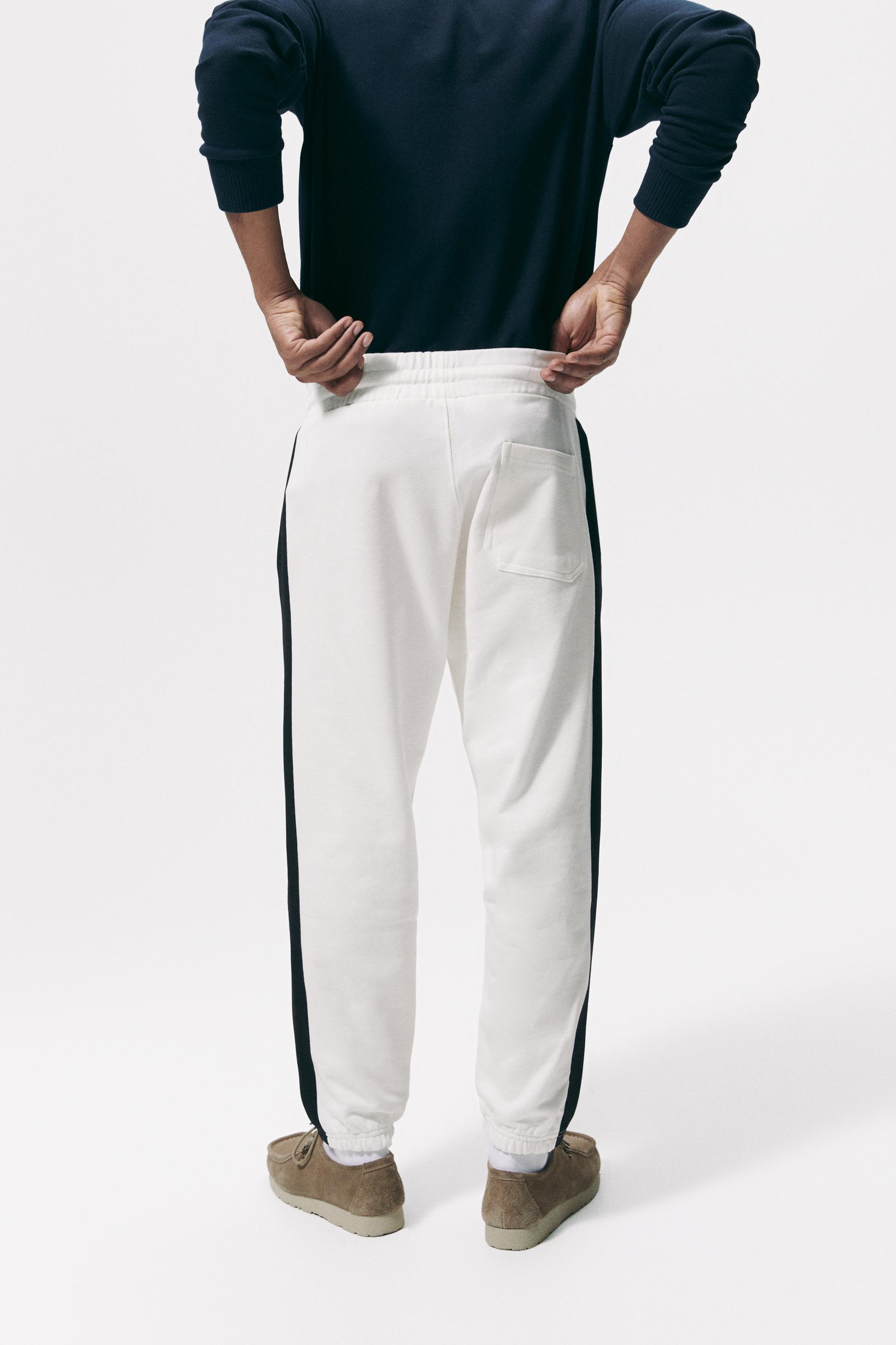 JOGGING TROUSERS WITH STRIPE DETAIL 