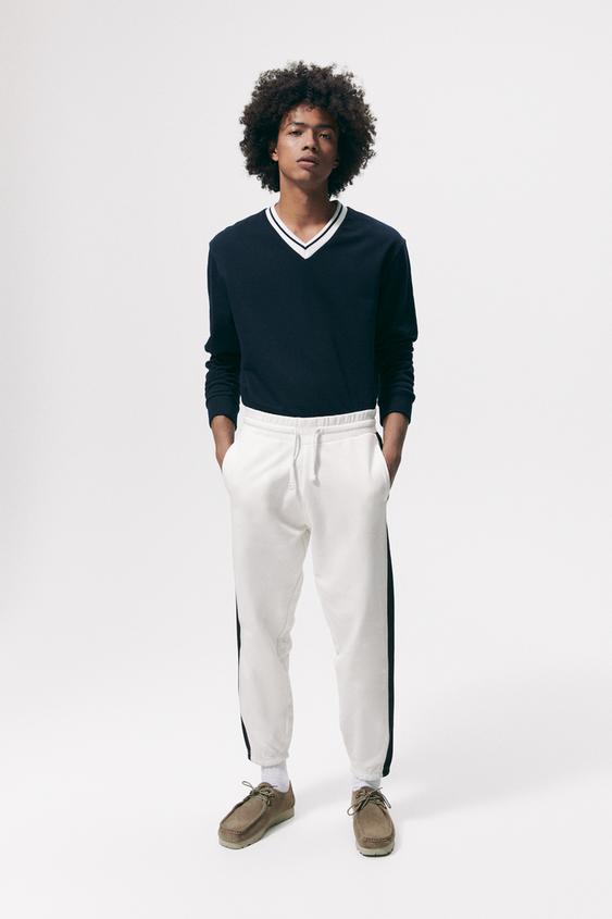 JOGGING TROUSERS WITH STRIPE DETAIL 