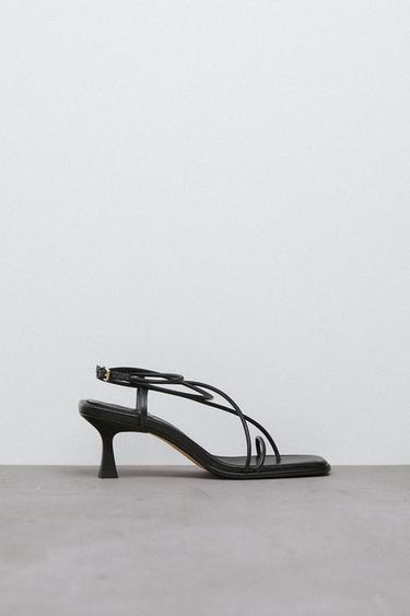 Sandalias Negras de Mujer | ZARA Perú