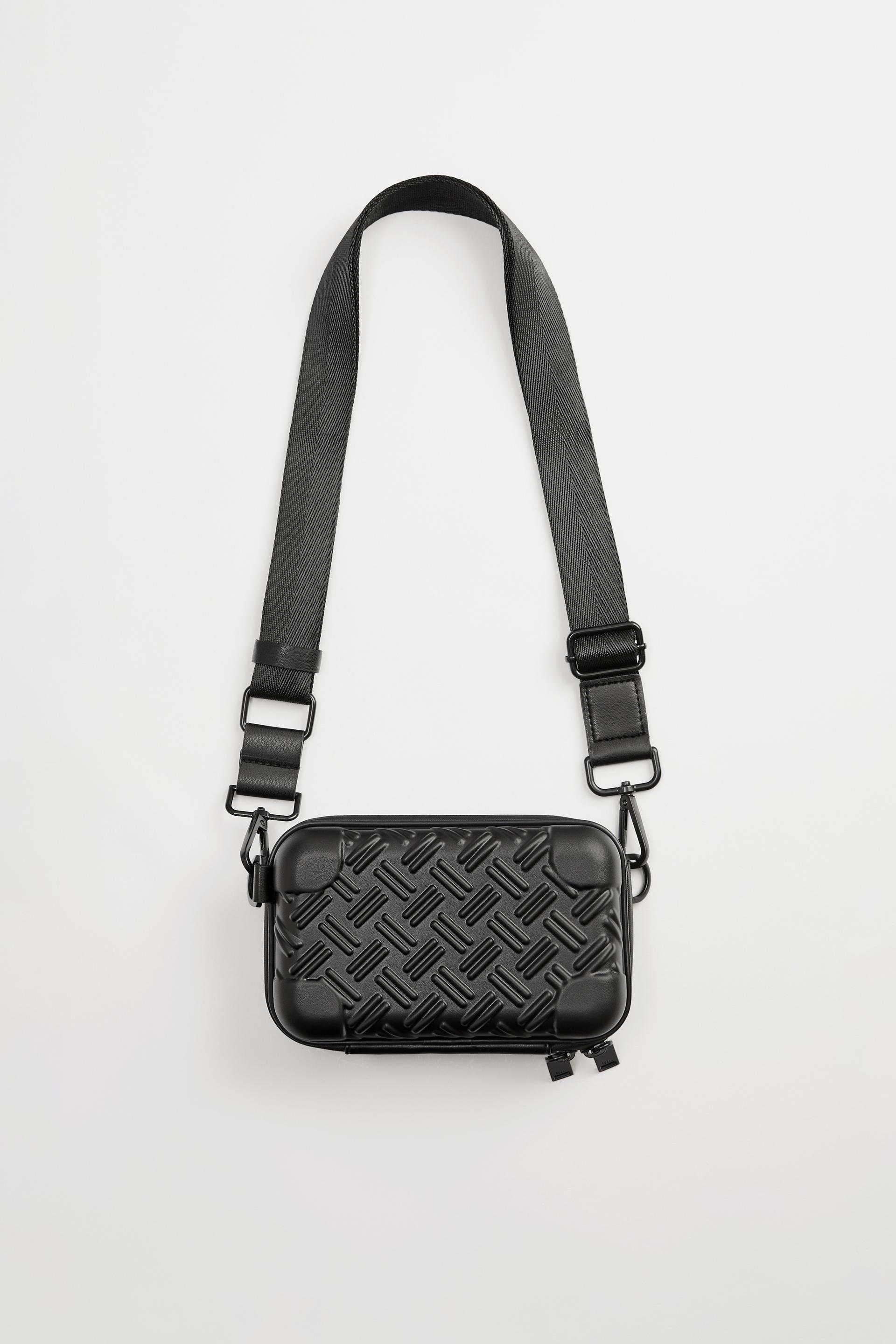 MINI BANDOLERA CAJA RÍGIDA - Negro | ZARA Chile