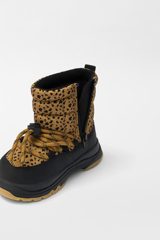 BOTA TÉCNICA ACOLCHADA - Marrón Arena | ZARA Chile