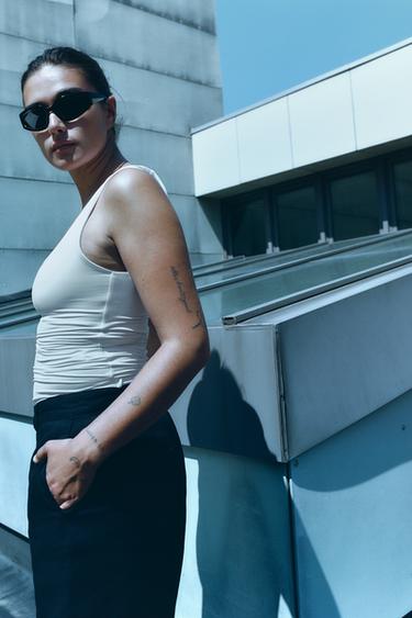 CAMISETA POLIAMIDA TIRANTE ANCHO - Blanco de Zara