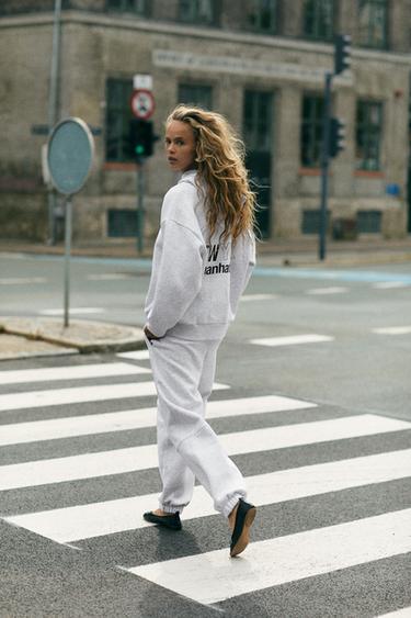 Zara new york sweatshirt Clearance