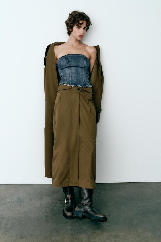 El color y el largo, están perfectos. Foto Zara