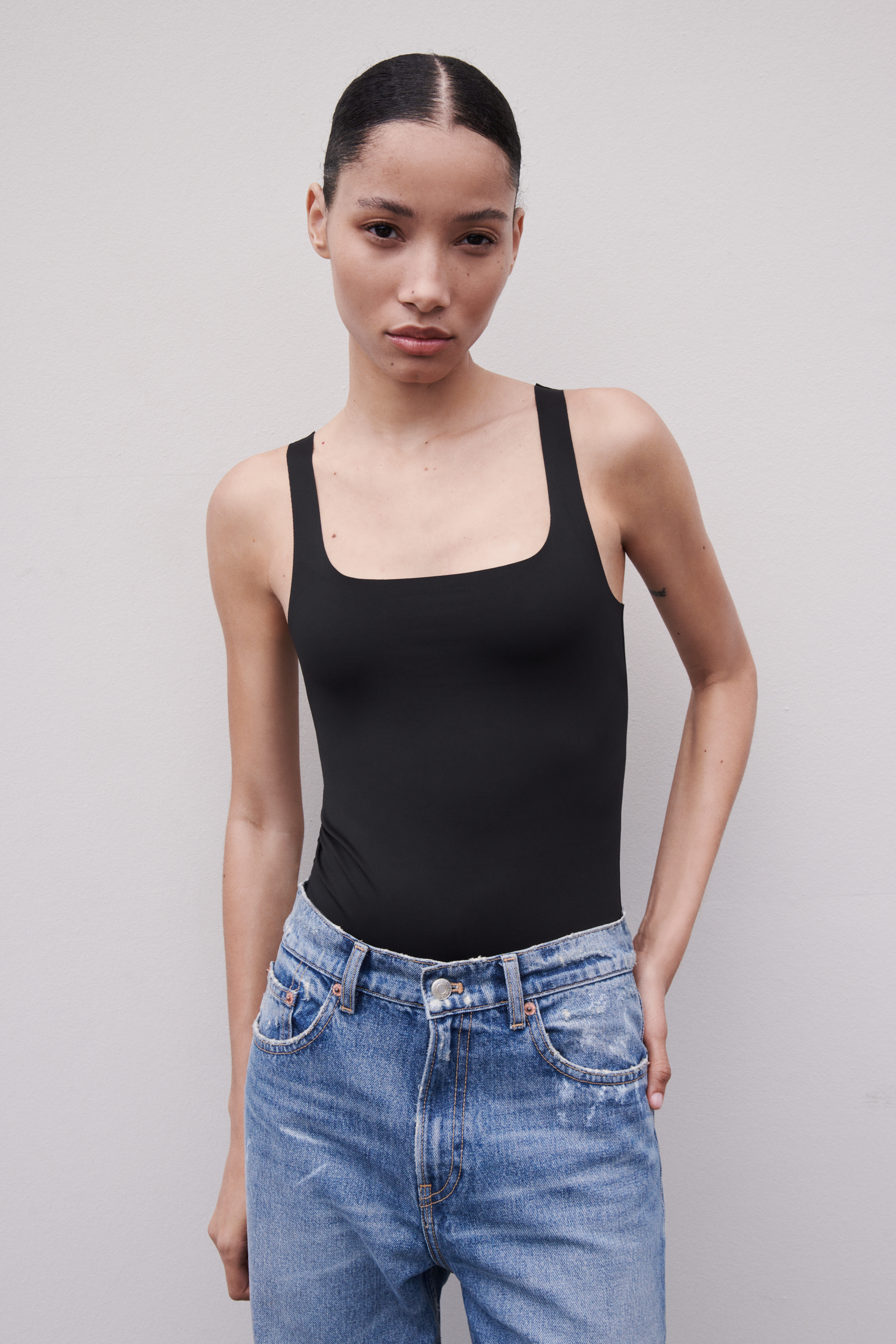FITTED BODYSUIT - Black