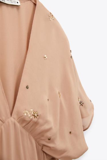 ПЛАТЬЕ С ВЫШИВКОЙ – ОГРАНИЧЕННЫЙ ВЫПУСК – Светло-розовый от Zara – Изображение 4