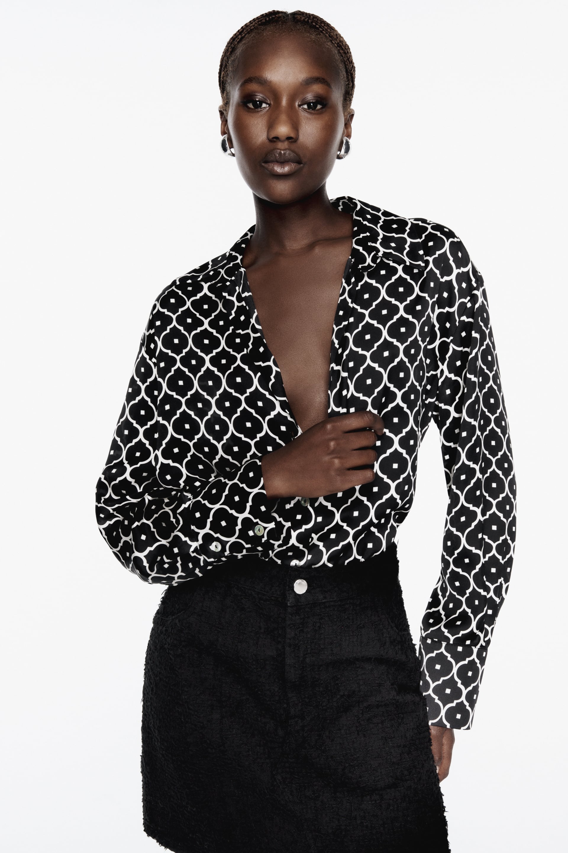 Zara - Geometric Print Satin Effect Shirt - Black Ecru - Women