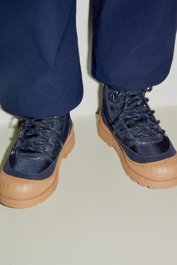 Bild 0 von STIEFEL AUS FUNKTIONSSTOFF von Zara