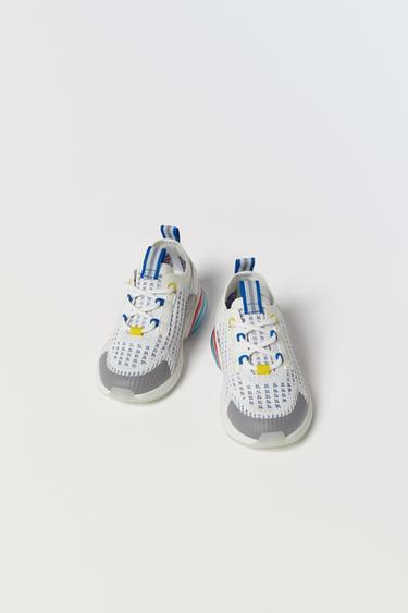 SNEAKER RACING —   Zara —  2