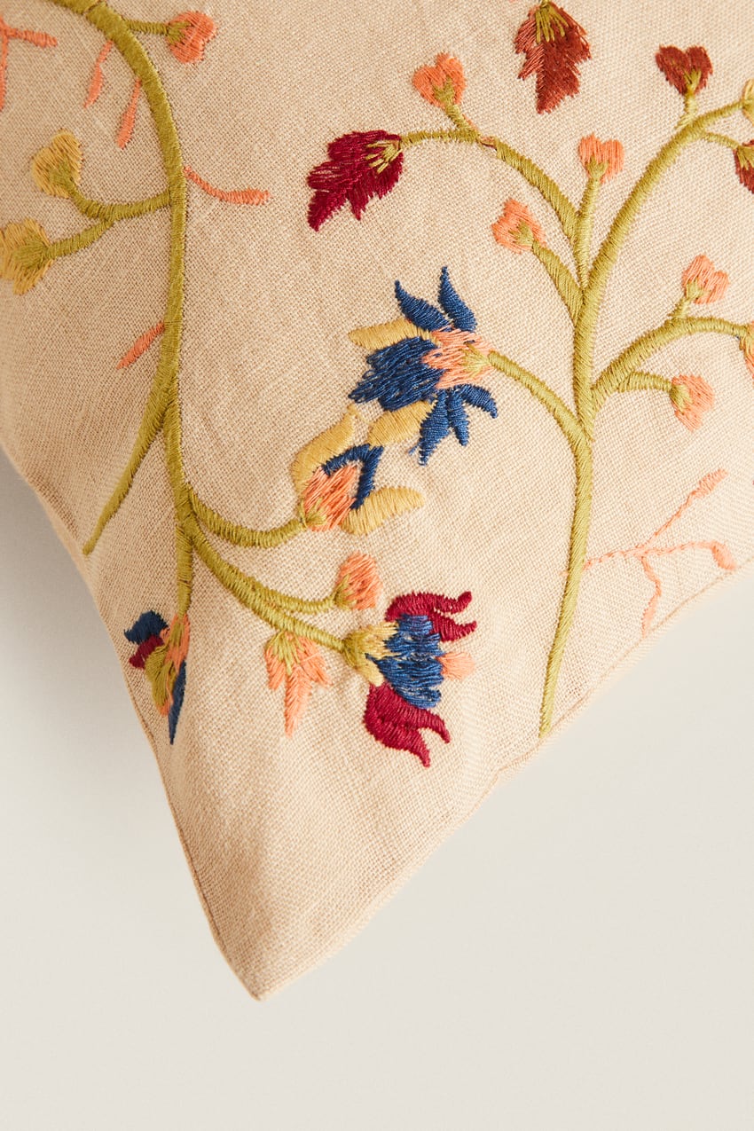 CUSHION COVER WITH FLORAL EMBROIDERY - STRAW