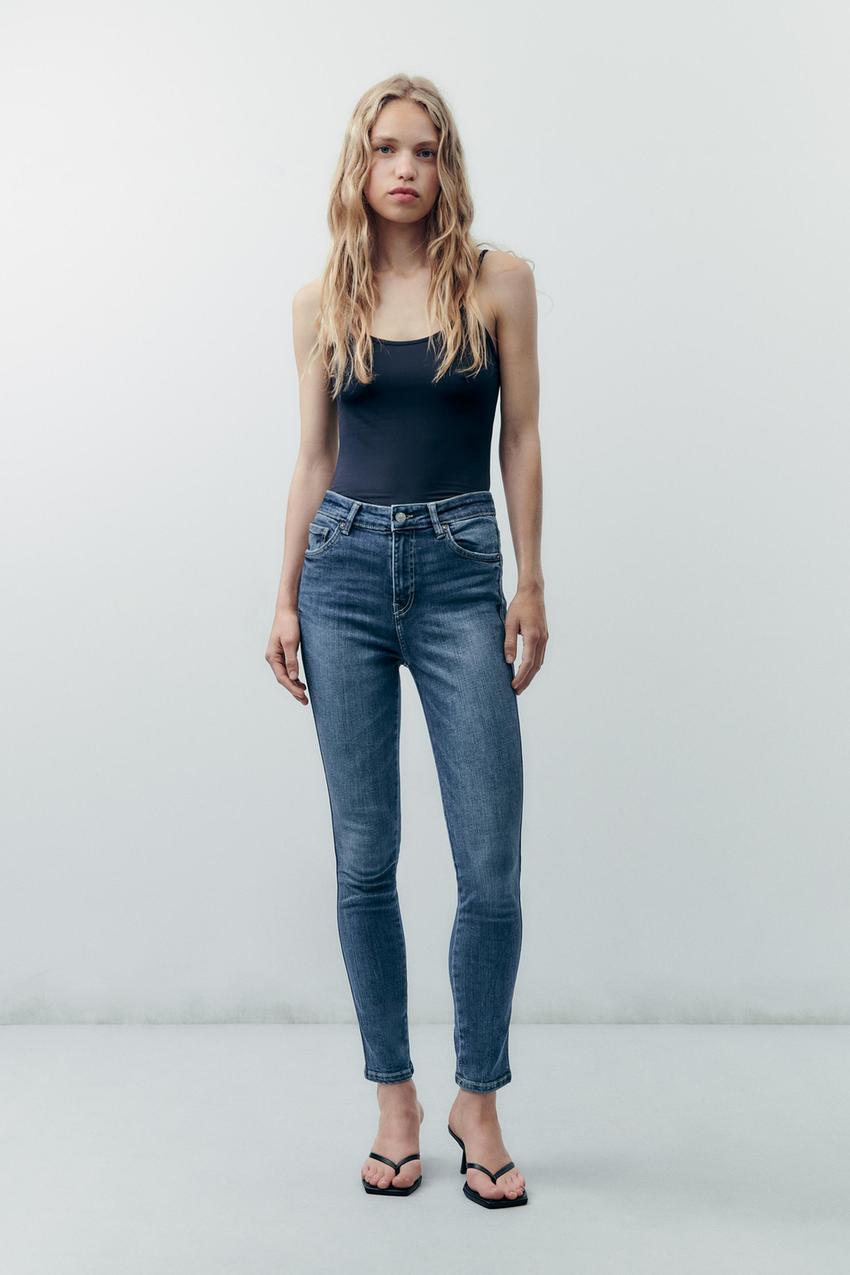 Pantalones sculpt 2025 zara