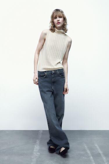 Image 0 of PLEATED TOP from Zara