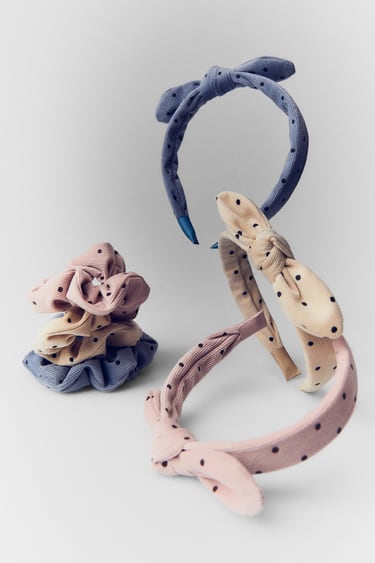 Image 0 of THREE-PACK OF DOTTED SCRUNCHIES from Zara