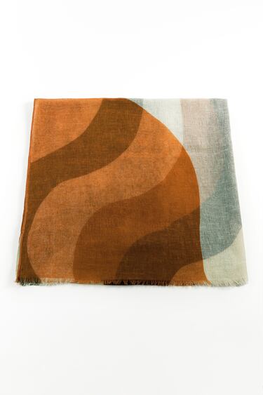 Image 0 of PRINTED LINEN BLEND SCARF from Zara
