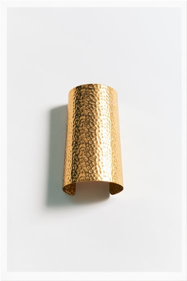 Image 0 of TEXTURED ARMBAND from Zara