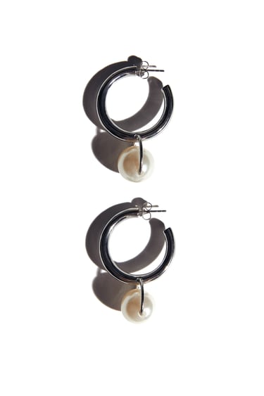 Image 0 of PEARL BEAD HOOP EARRINGS from Zara