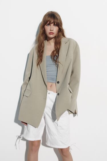 Image 0 of OVERSIZE BLAZER WITH VENTS from Zara