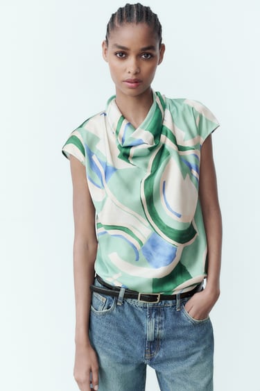 Image 0 of SATIN EFFECT PRINTED TOP from Zara