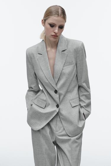 Image 0 of FITTED STRAIGHT CUT BLAZER from Zara