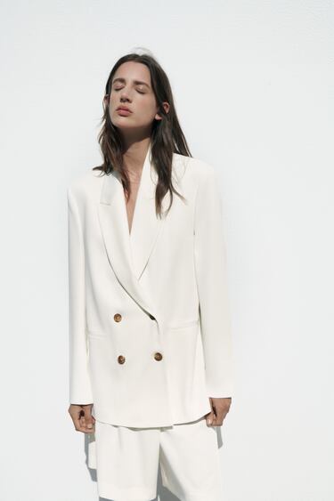 Image 0 of DOUBLE-BREASTED BLAZER from Zara