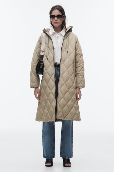 Image 0 of QUILTED COAT WITH HOOD from Zara
