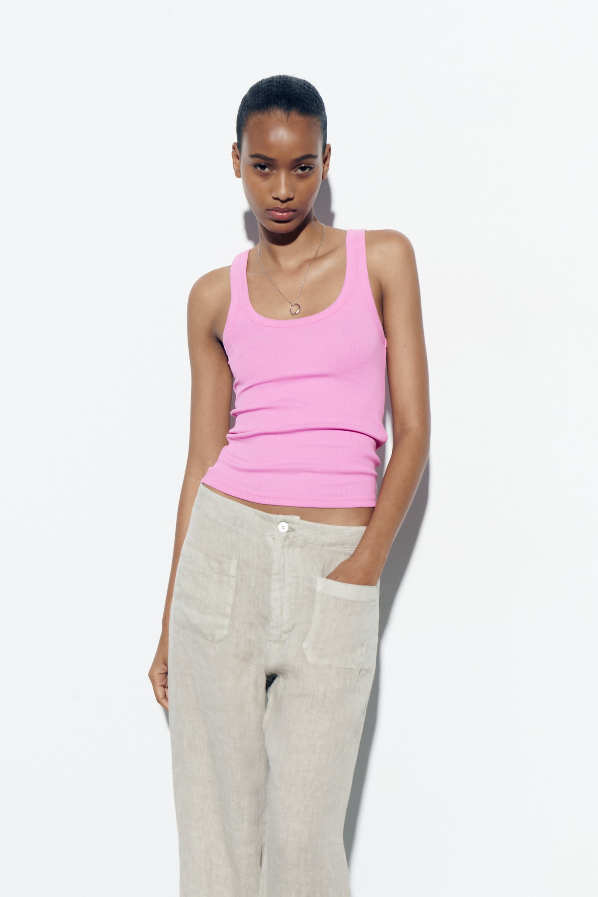 RIBBED STRAPPY VEST - Pink |