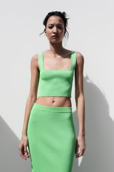 Image 0 of RIBBED KNIT CROP TOP from Zara