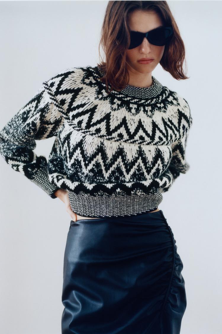 Εικόνα 0 του ΠΟΥΛΟΒΕΡ ΜΕ ΠΛΕΞΗ ΖΑΚΑΡ από Zara